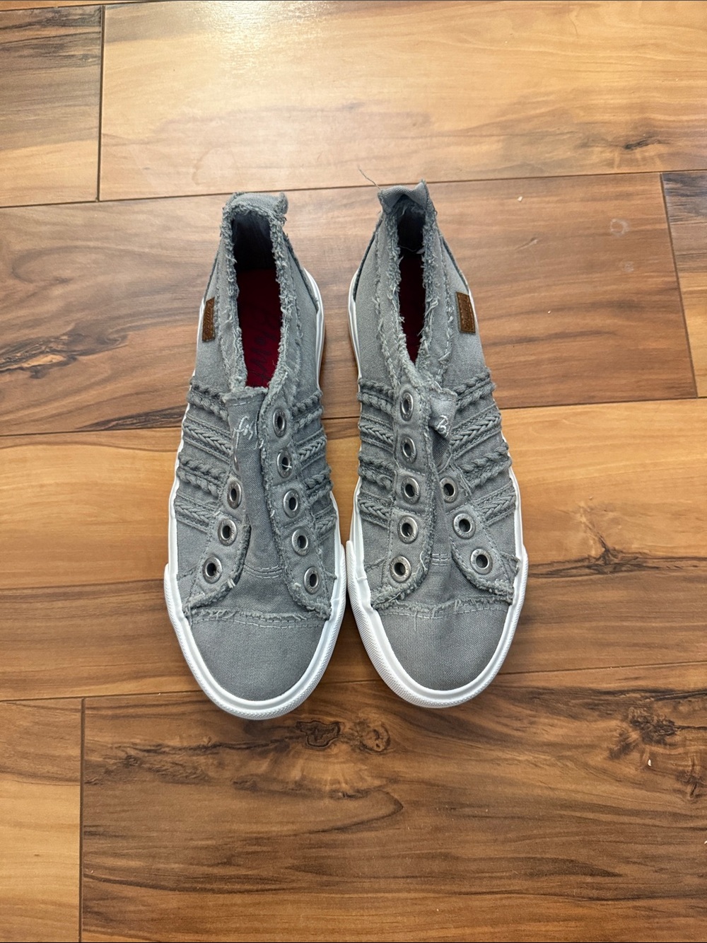Kids Slip-On Distressed Canvas Sneakers in Gray
